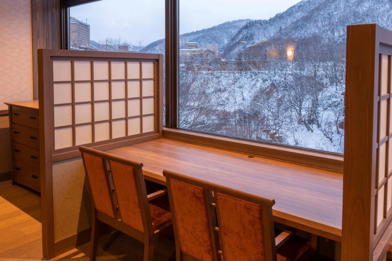 Jozankei Onsen Yurakusoan Hotel Sapporo Exterior photo