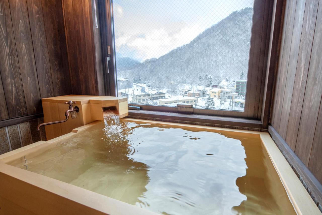 Jozankei Onsen Yurakusoan Hotel Sapporo Exterior photo