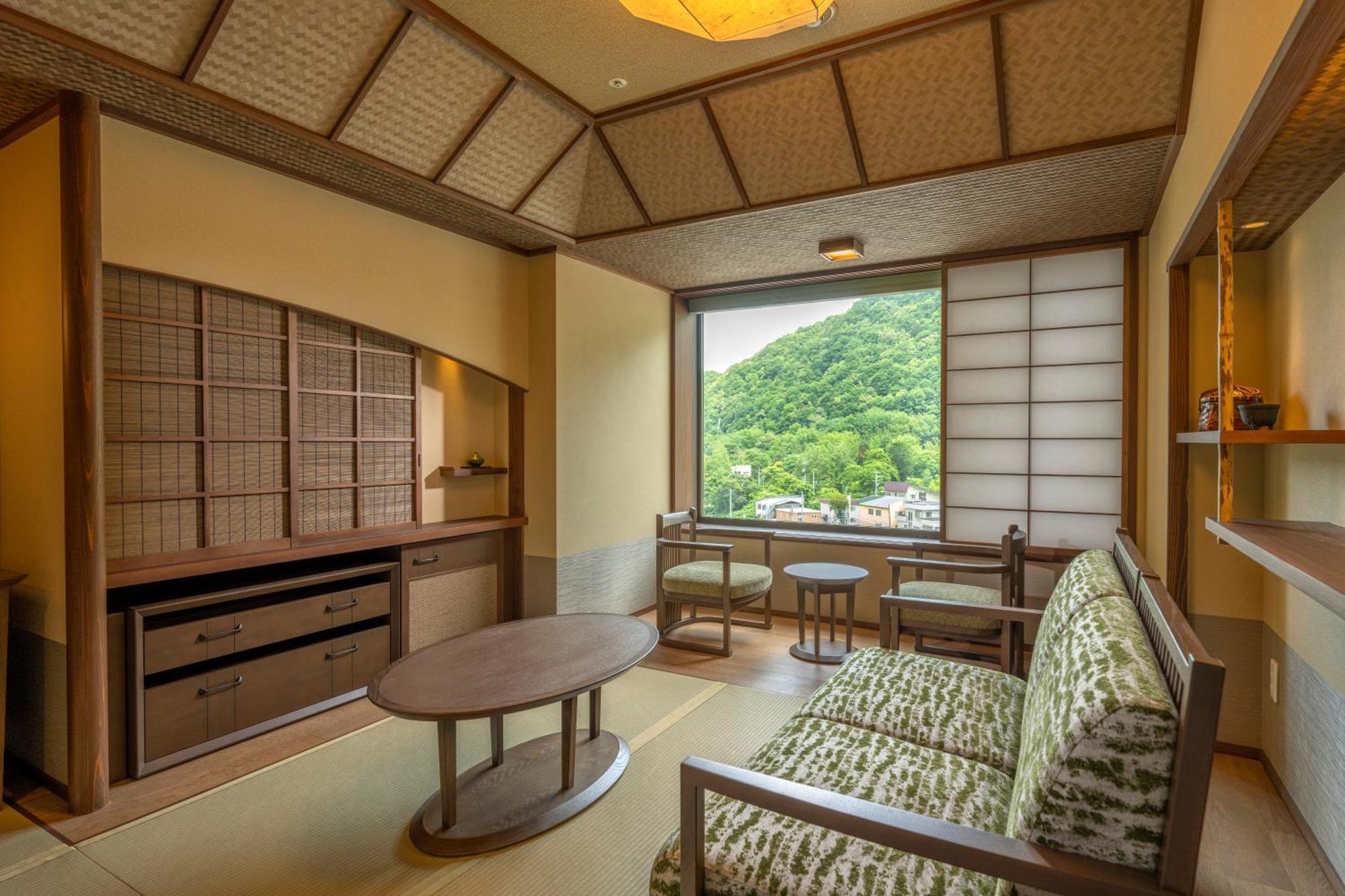 Jozankei Onsen Yurakusoan Hotel Sapporo Exterior photo